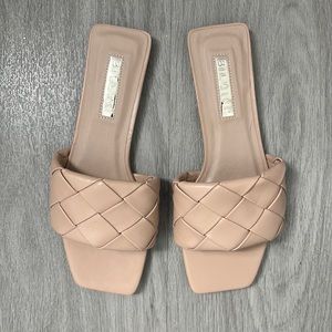 NWOT Bellini Woven Slide Sandals